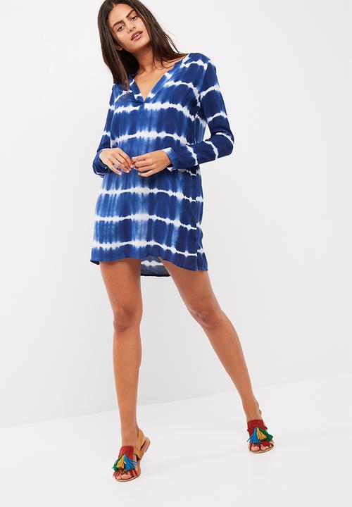 missguided tie dye shirt dress Missguided bodycon dress in tie-dye