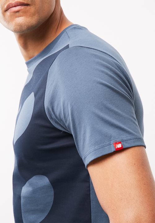 New Balance  - Essentials logo tee