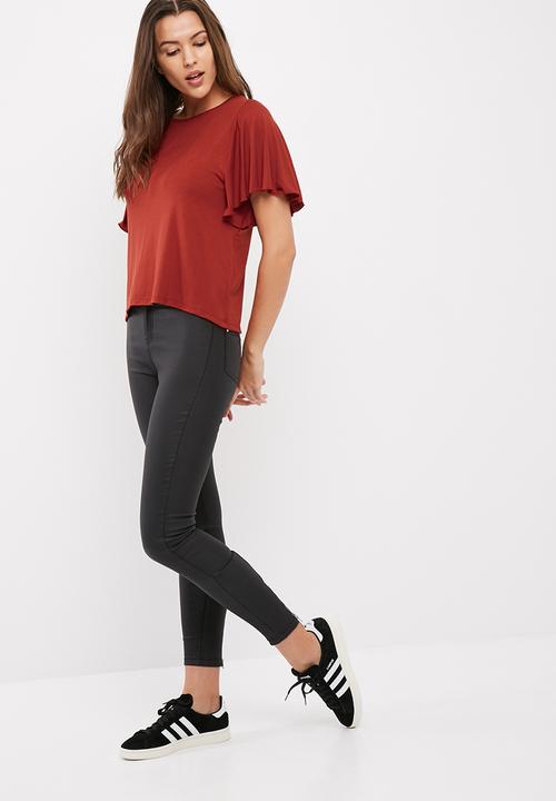 dailyfriday - Scoop neck flutter sleeve tee