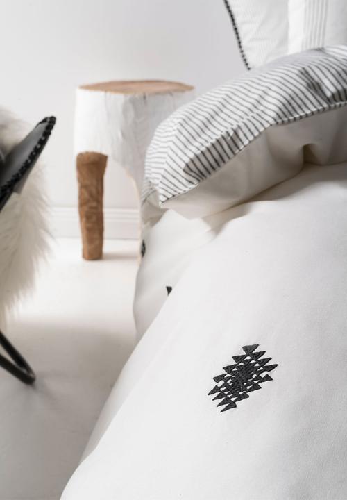 Linen House - Isabel duvet cover set