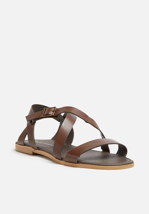 basicthread - Hamish Leather