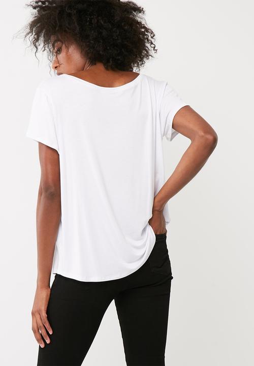 dailyfriday - Scoopneck relaxed tee with turn back cuff