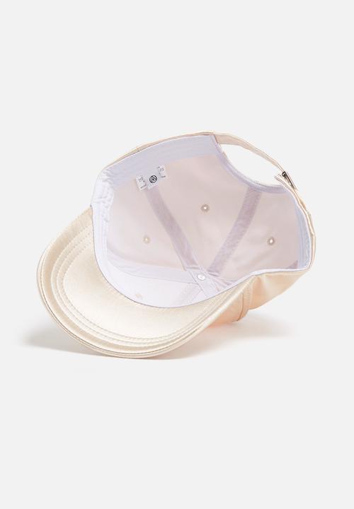 Missguided - Satin cap