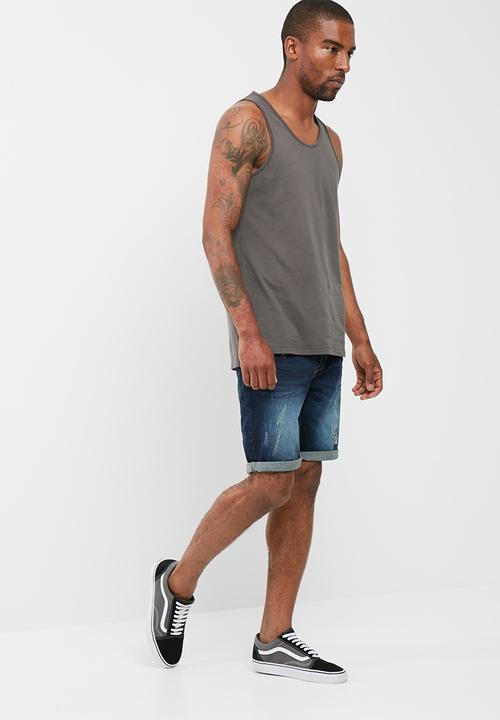 basicthread - Plain tail hem vest