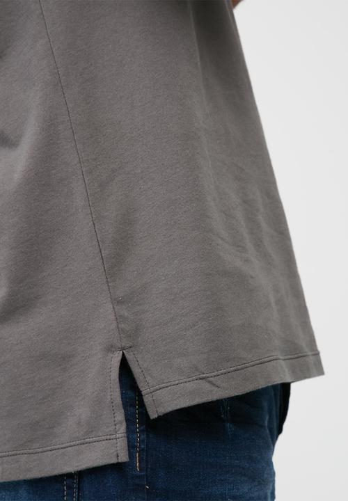 basicthread - Plain tail hem vest
