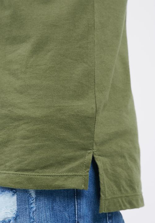 basicthread - Plain tail hem vest