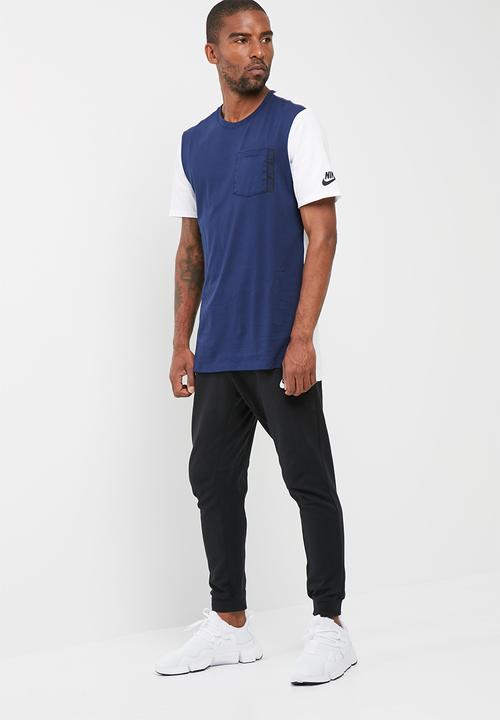 Nike - AV15 tee