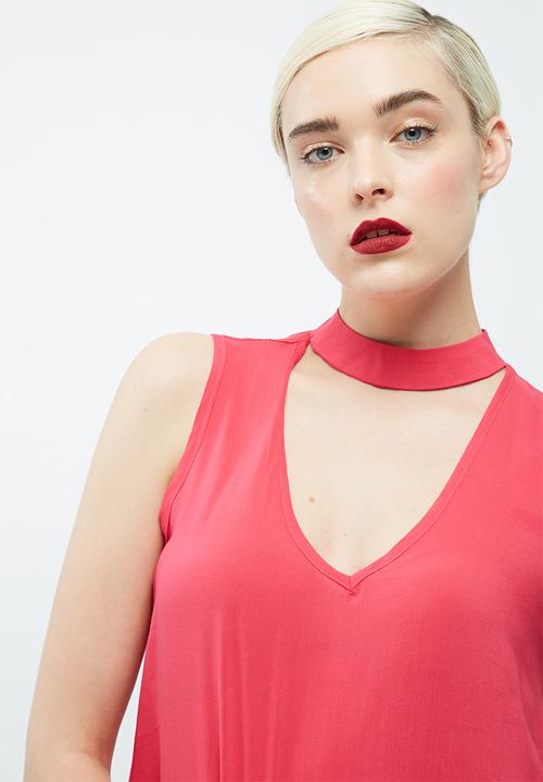 dailyfriday - Sleeveless choker blouse