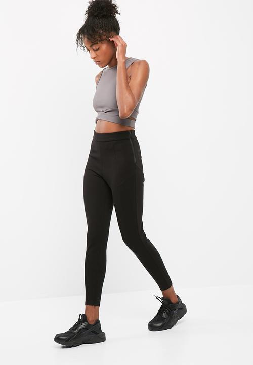 Missguided - Cut out front yoga top