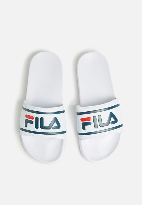 fila flip flops white