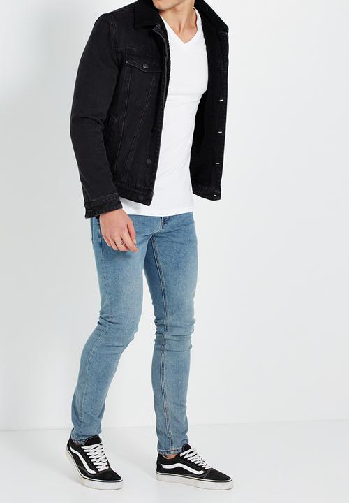 Cotton On - Essential vee neck tee