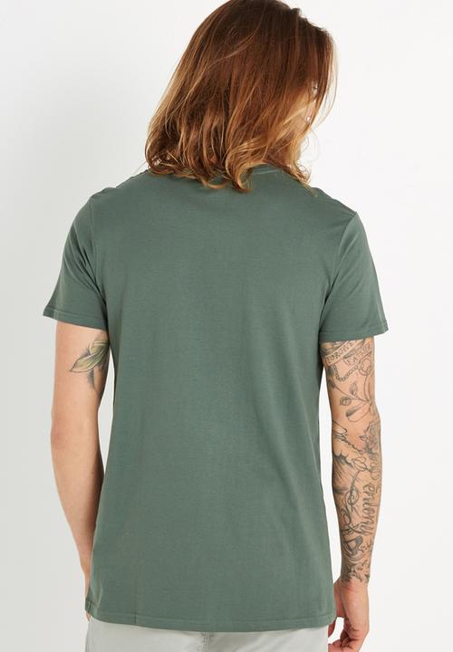 Cotton On - Essential vee neck tee