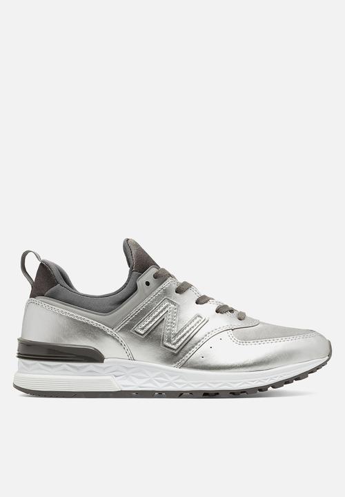 silver new balance sneakers
