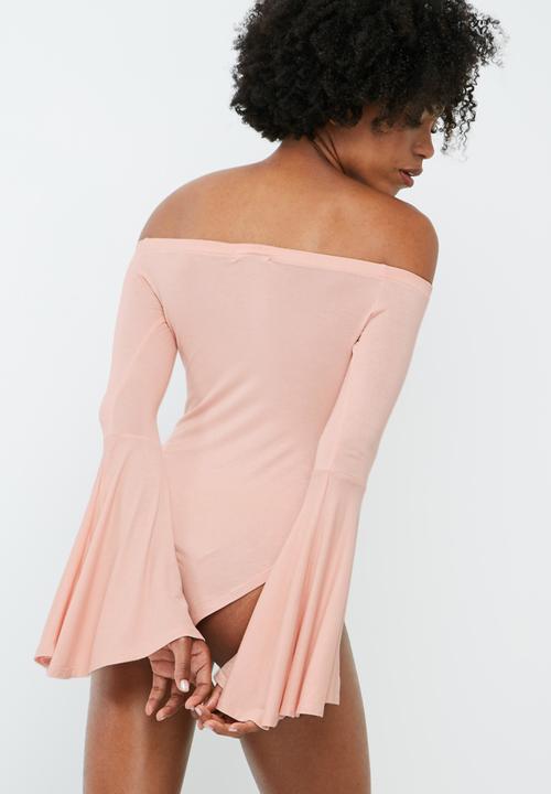 dailyfriday - Flared sleeve off shoulder bodysuit