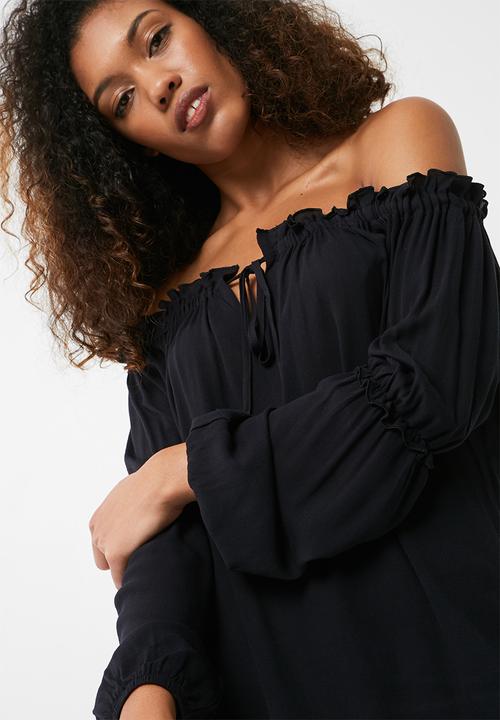 dailyfriday - Off the shoulder feminine blouse