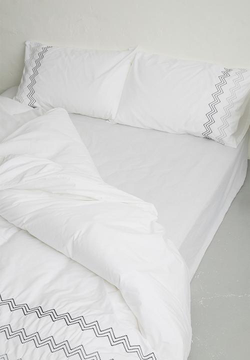 DNU Sheraton - Jagger embroidered duvet cover set
