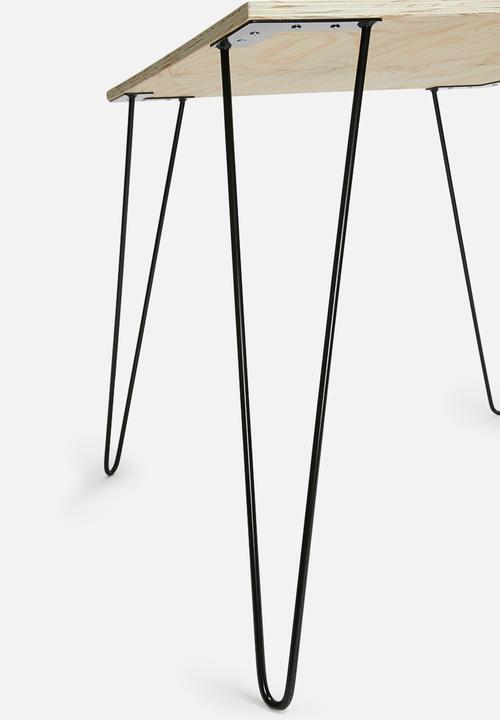 Sixth Floor - Hairpin dining table - 4 seater