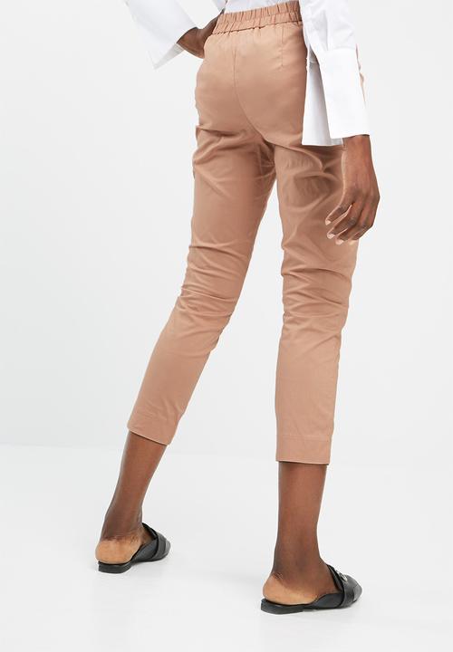 Vero Moda - Solid Ruby ankle pants