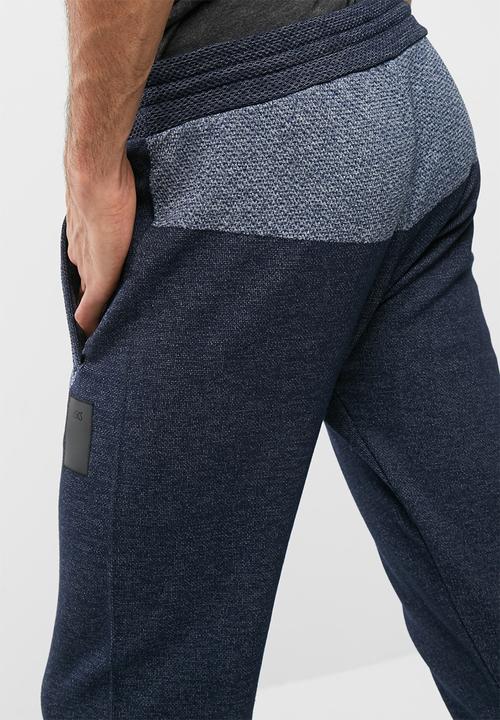ASICS - Premium knit pants