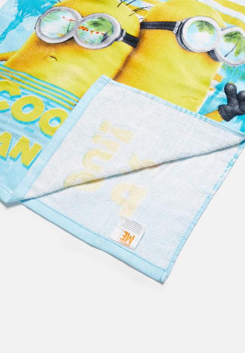 Character Fashion - Despicable Me hooded towel