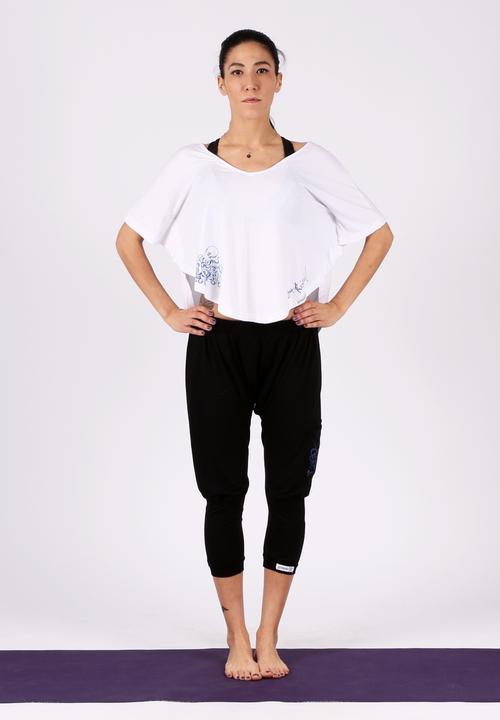 Yoga Utopia - Pretzel Yogawear Cross Top – White