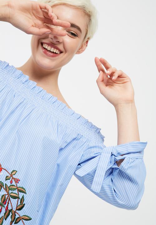 ONLY - Sharon off shoulder embroidered top