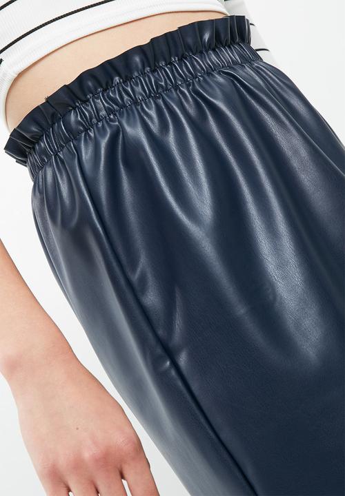 Jacqueline de Yong - Fix pu skirt