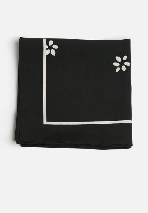 Pieces - Kelle square scarf