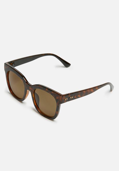 dailyfriday - Chane tortoise shell sunglasses 