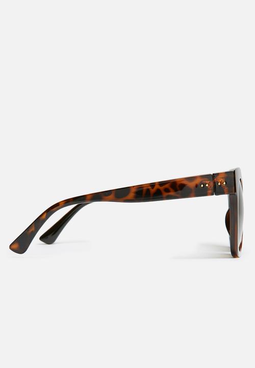 dailyfriday - Chane tortoise shell sunglasses 