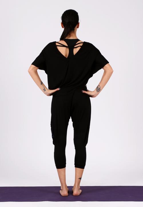 Yoga Utopia - Pretzel Yogawear Cross Top – Black