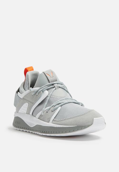 PUMA Select - Tsugi Blaze