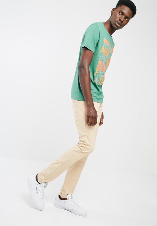 GUESS - BSC city logo crew tee
