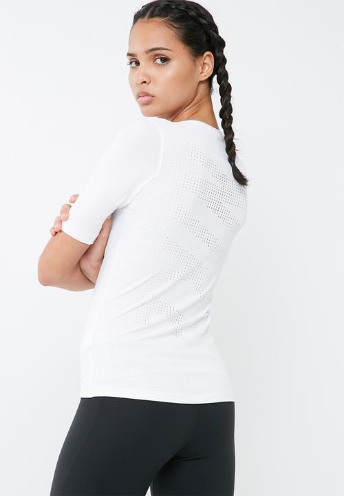 Nike - Hypercool top