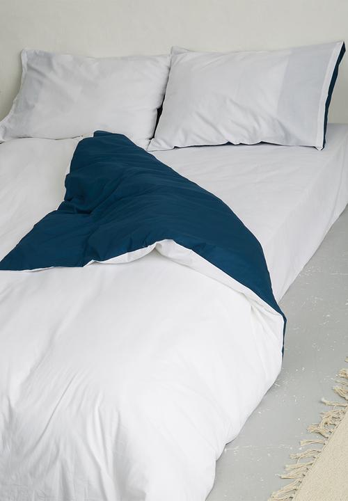 Sixth Floor - Reversible duvet set