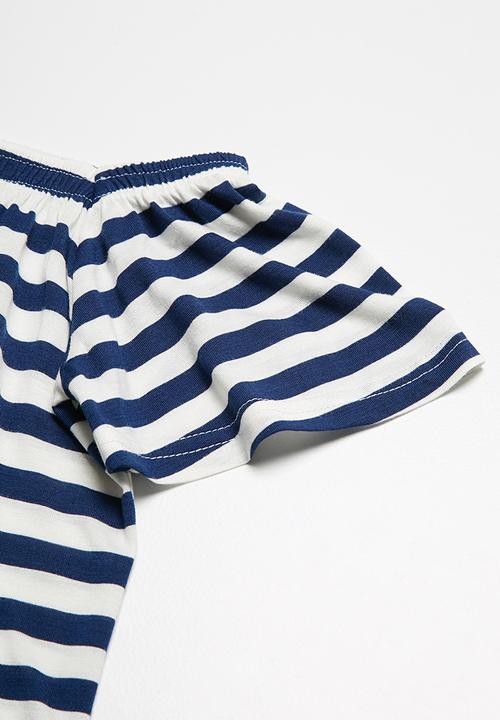 dailyfriday - Butterfly sleeve top