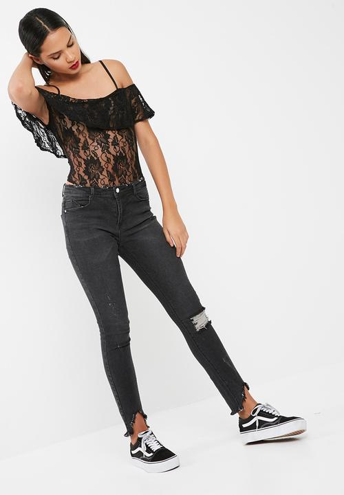 Missguided - Lace frill bardot bodysuit