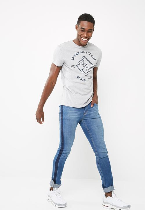 basicthread - Uptown athletic print crew neck tee