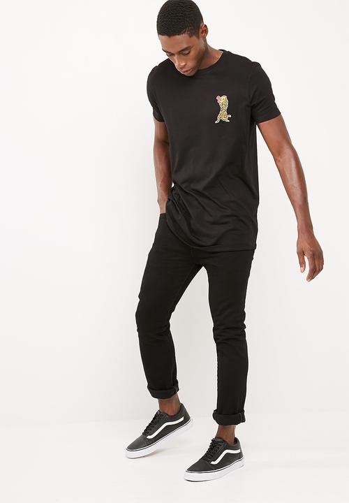 basicthread - Printed curved hem tee