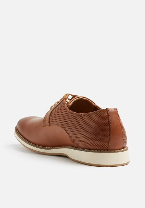 Steve Madden - Hawthrn