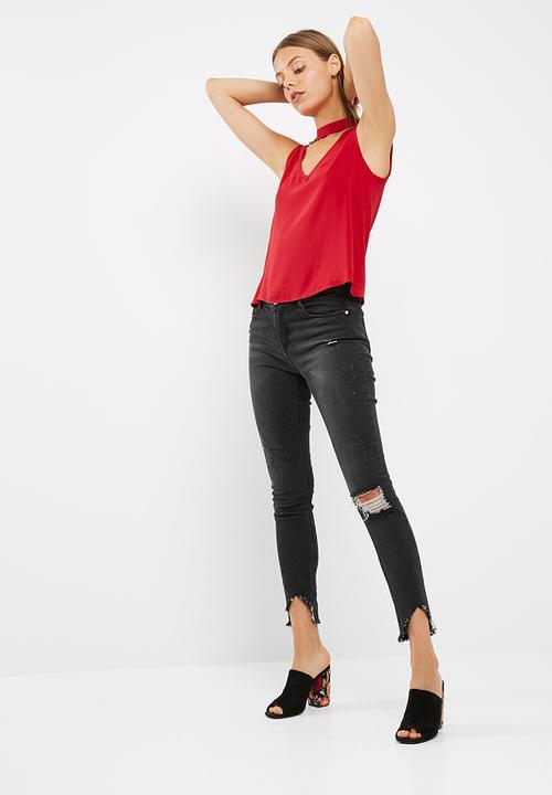 dailyfriday - Sleeveless choker blouse
