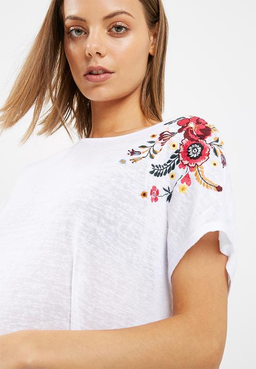 New Look - Embroidered shoulder tee