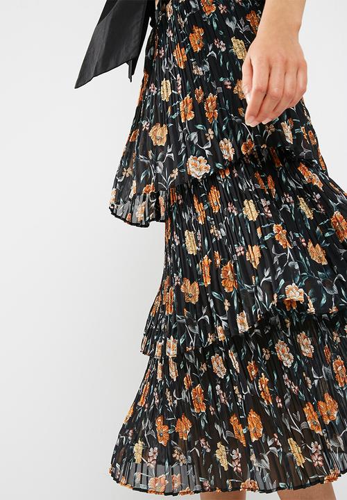 New Look - 3 tier pleated midi skirt