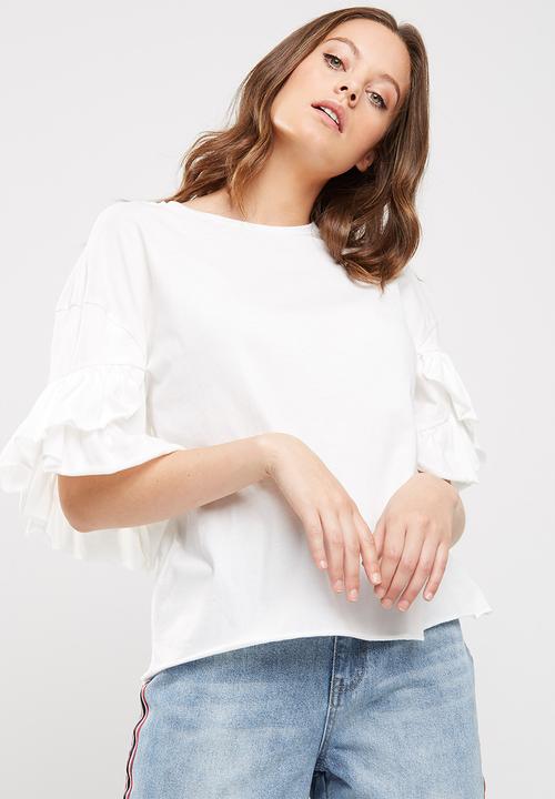 dailyfriday - Ruffle sleeve tee