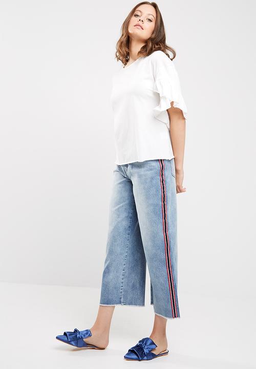 dailyfriday - Ruffle sleeve tee