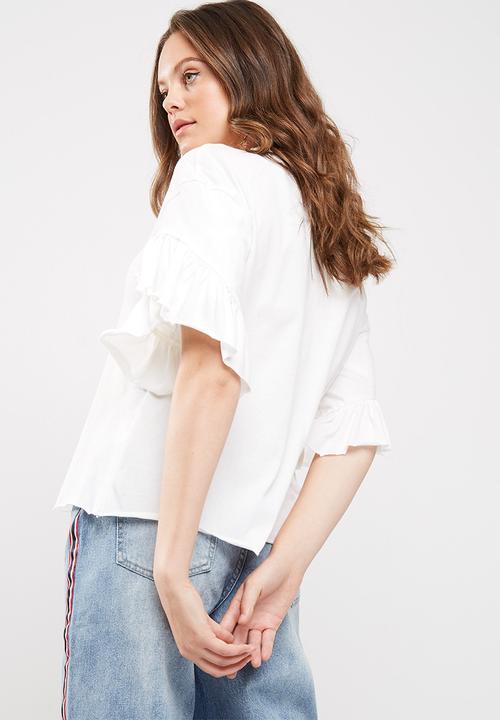 dailyfriday - Ruffle sleeve tee