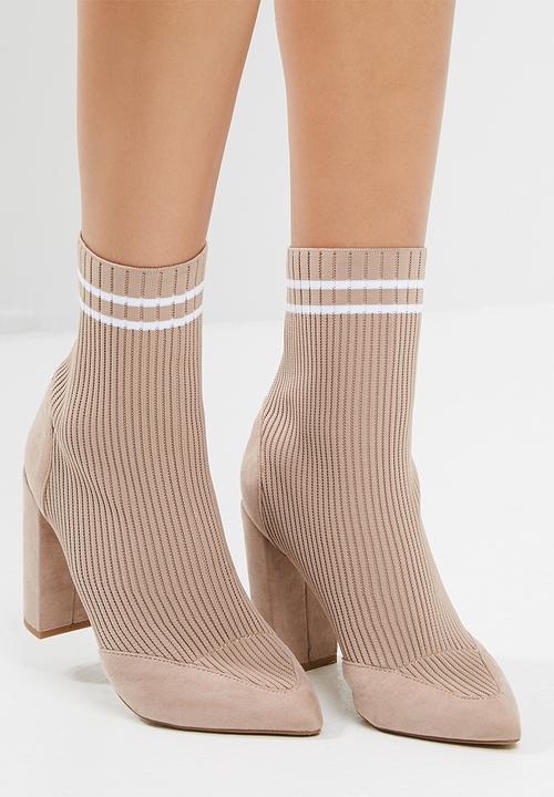 Missguided - Knitted stripe pointed ankle boot