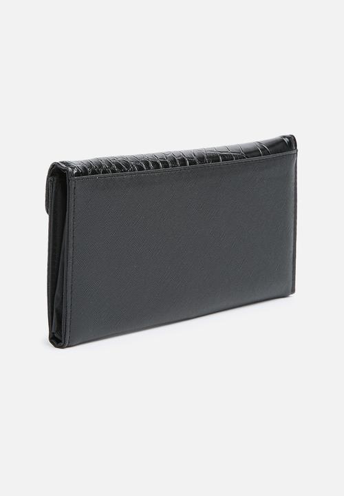 dailyfriday - Croc wallet