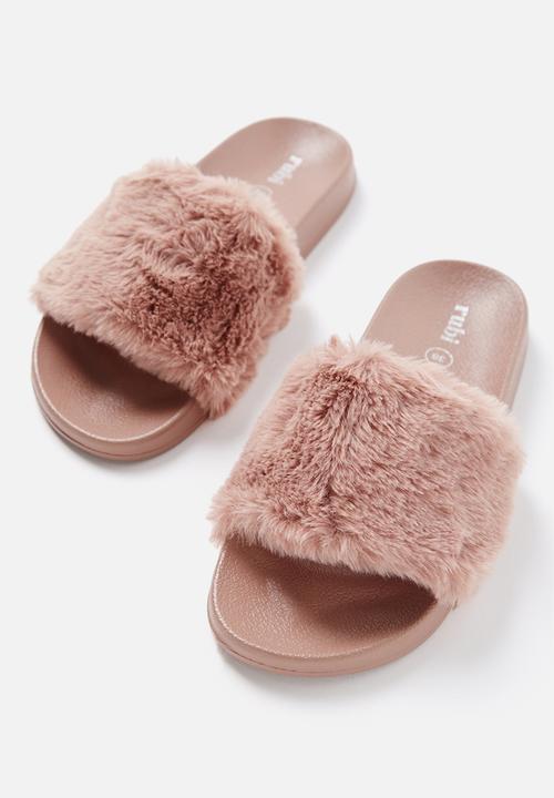 Cotton On - Wild slide