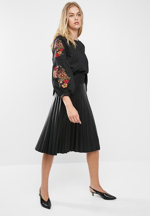 dailyfriday - Embroidered blouse with bow back